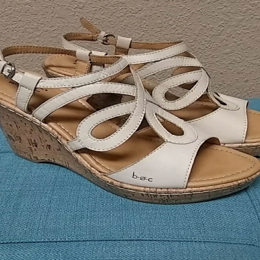 BOC Women's Off-White Leather Cork Wedges